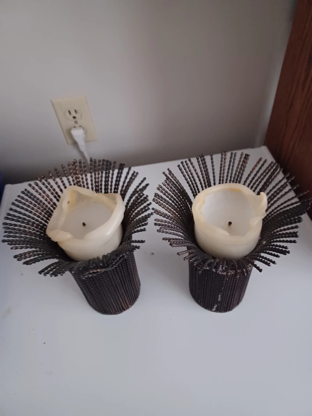 Set of 2 decorative candle holders