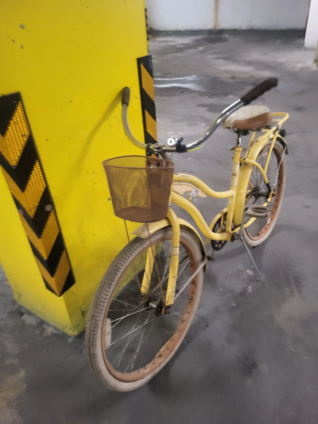 Green Cruiser Bicycle with Basket - photo 2
