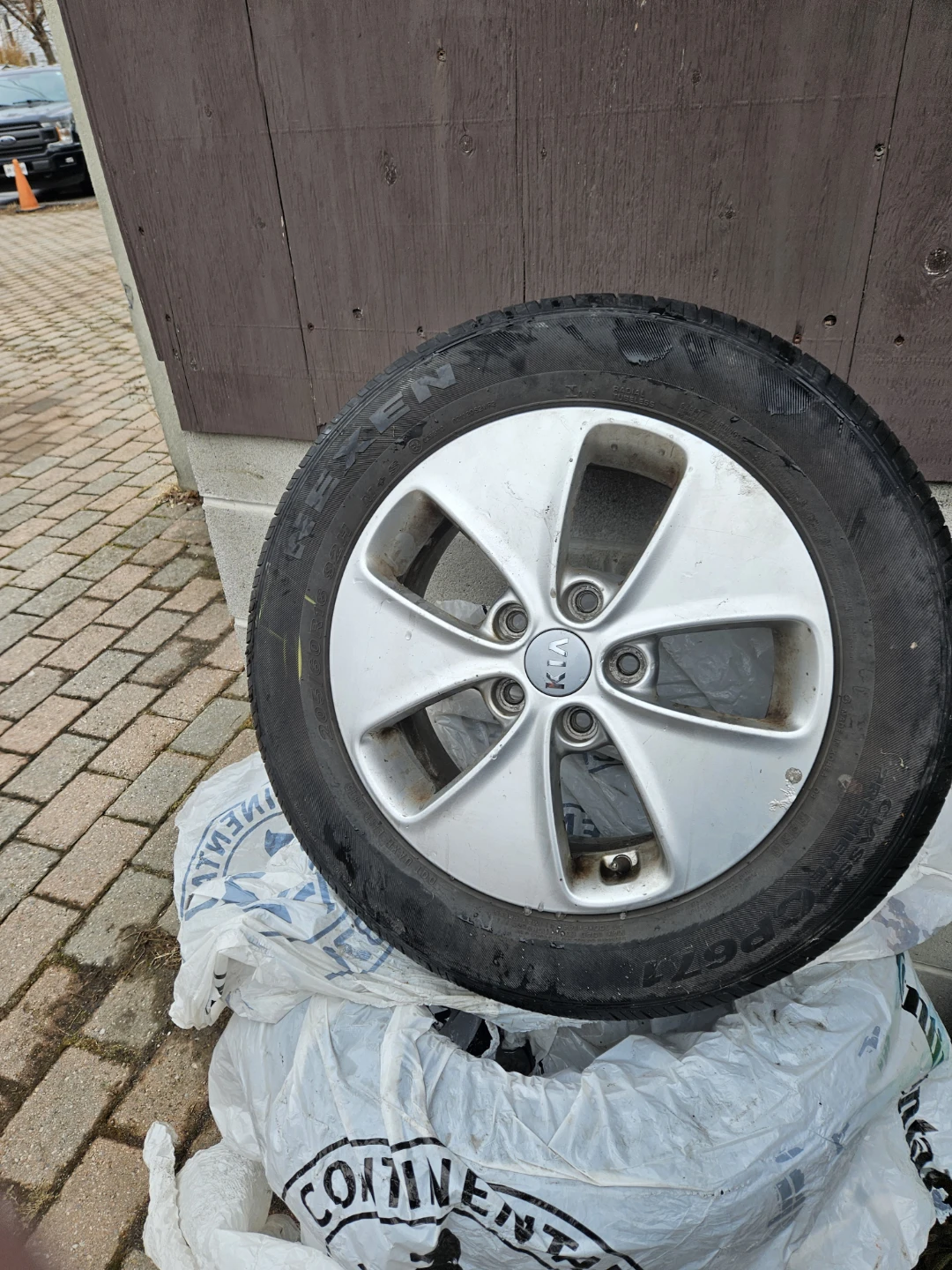 Tires - photo 5