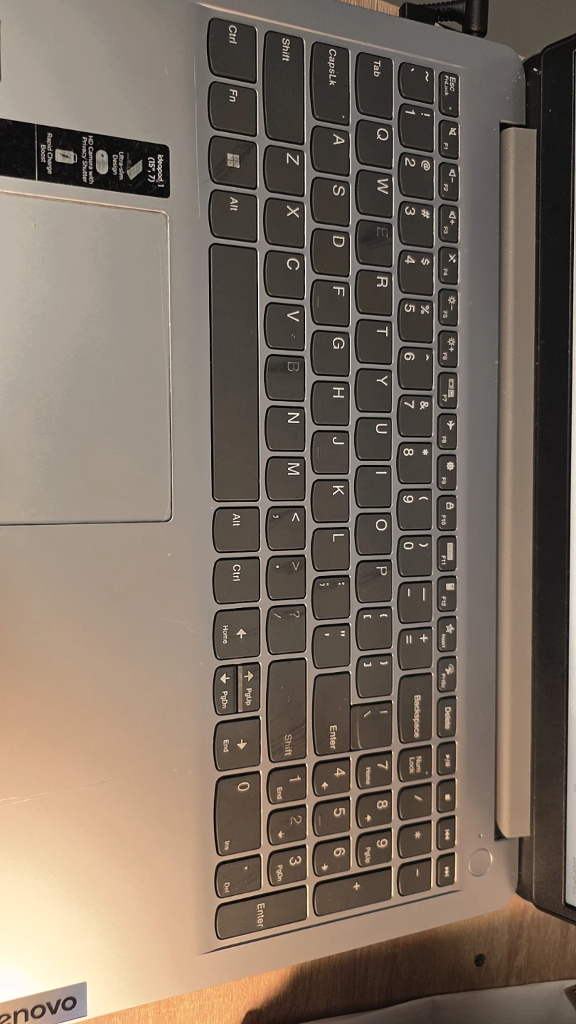 Lenovo Laptop - photo 2