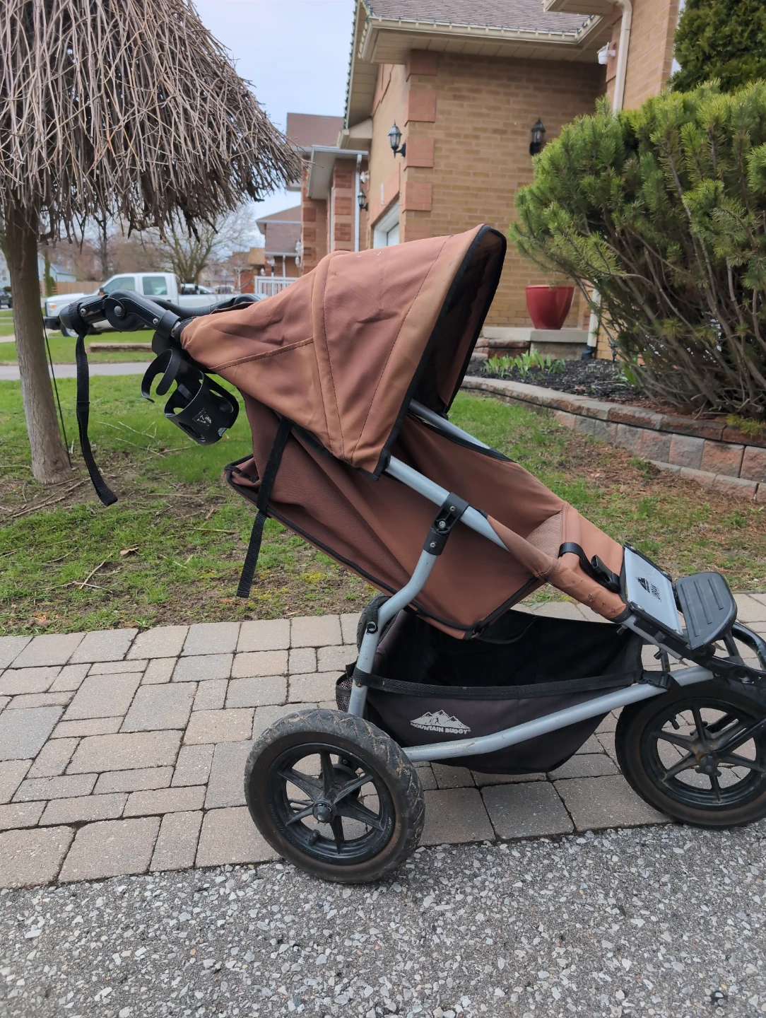 Mountain Buggy Urban Jogging Stroller - photo 2