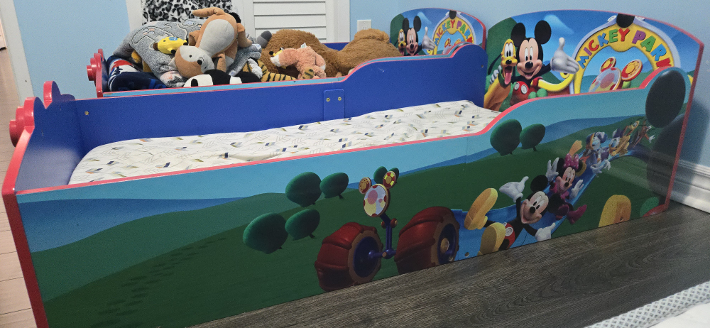 Toddler bed - photo 2