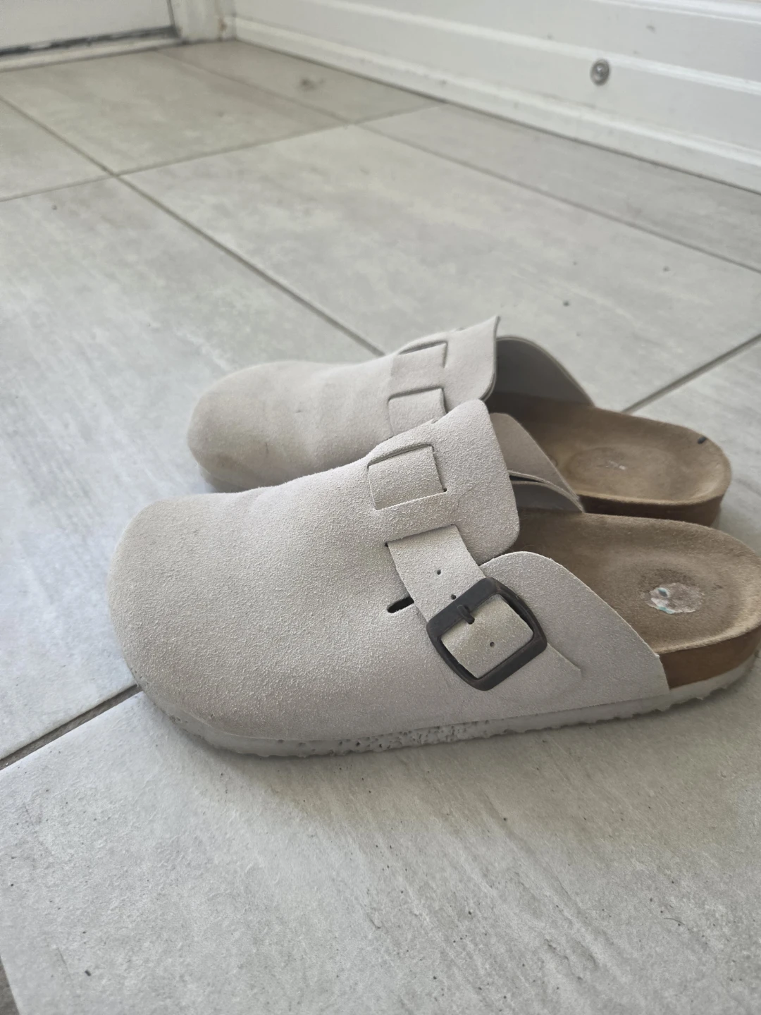 Clogs - Tan Suede Size 38 - photo 2
