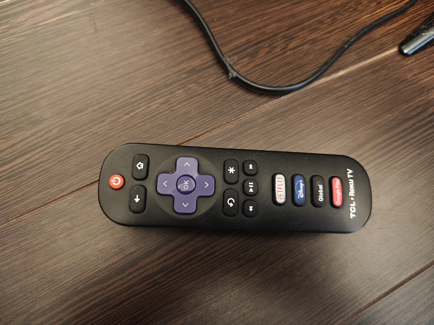 Like New TCL 43-inch 4K UHD HDR Roku Smart TV 43S435 - photo 4