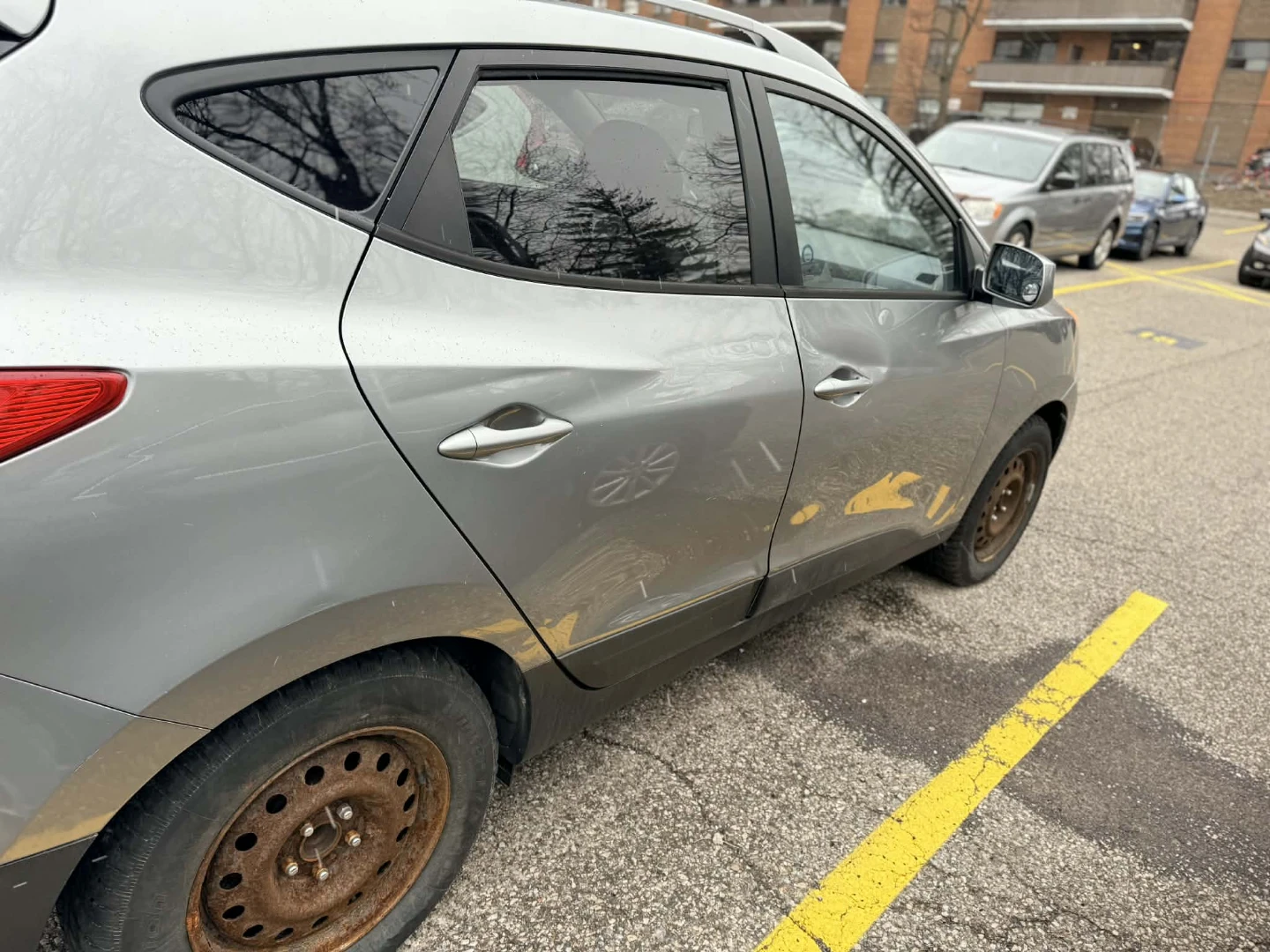2011 Hyundai Tucson - Winter Tires Inc. - photo 2