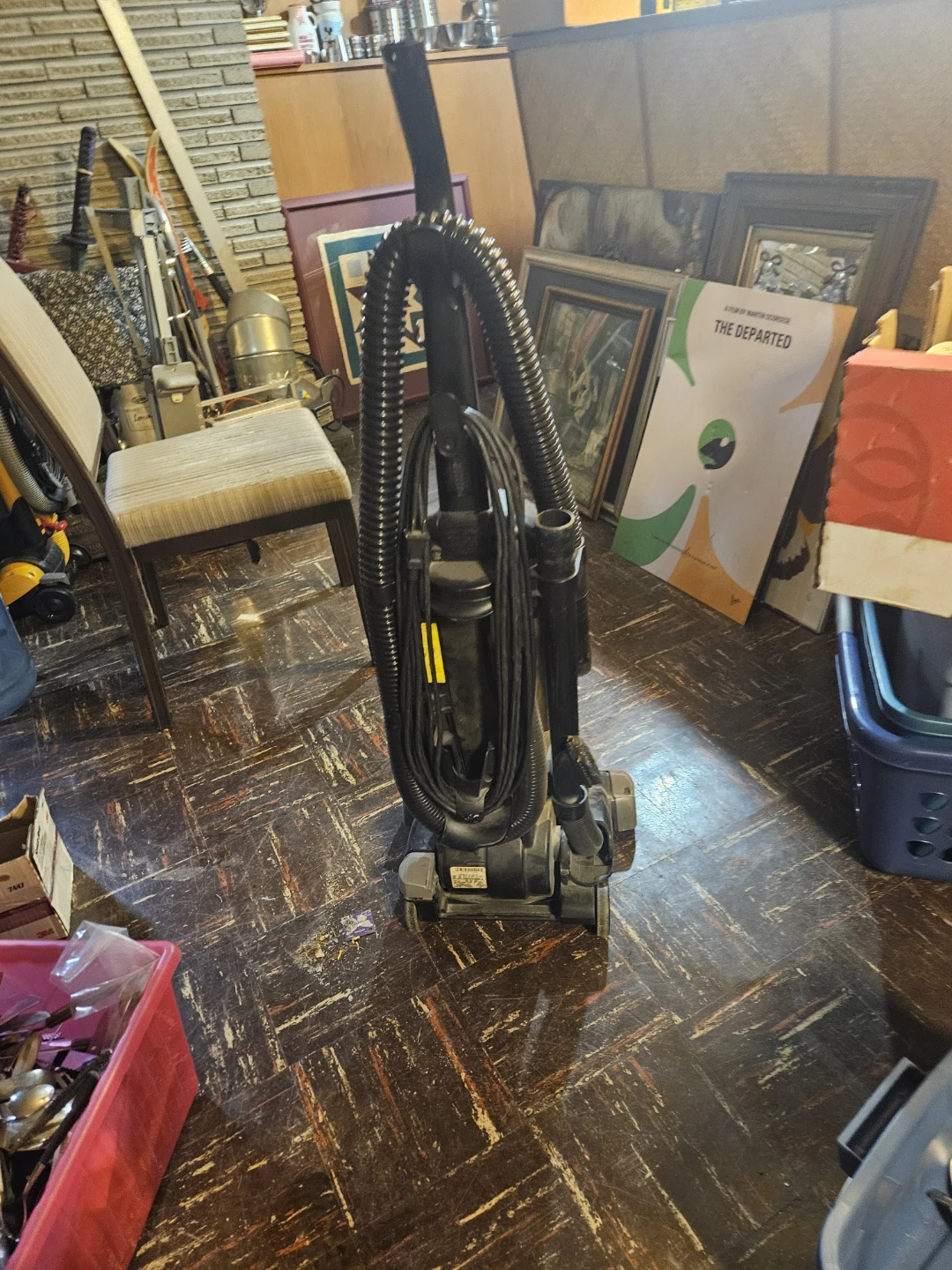Eureka The Boss Wide Track Vacuum Cleaner 12 AMP - photo 5