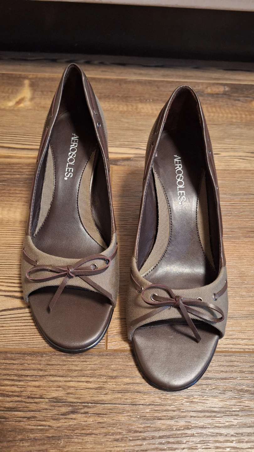 Aerosoles Women's Brown Fabric & Faux Leather Peep-Toe Heels