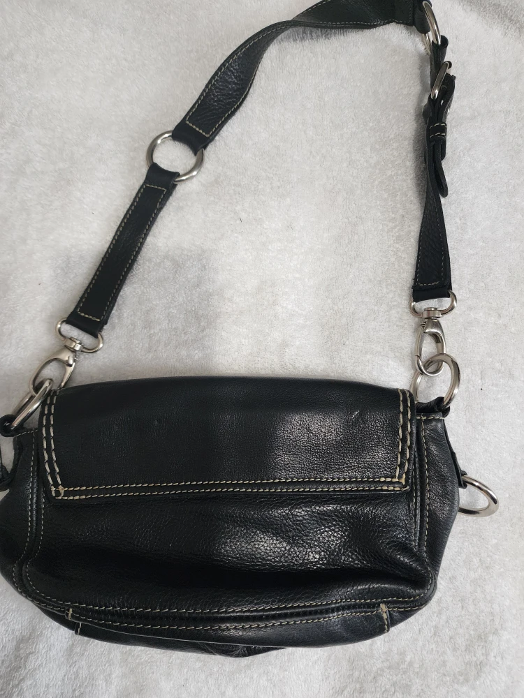 Roots Black Leather Shoulder Bag - photo 2