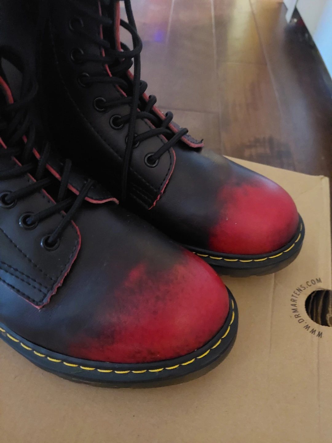 Dr. Martens 1B99 Black & Red Leather Boots. Size 9 men/11 W - photo 3