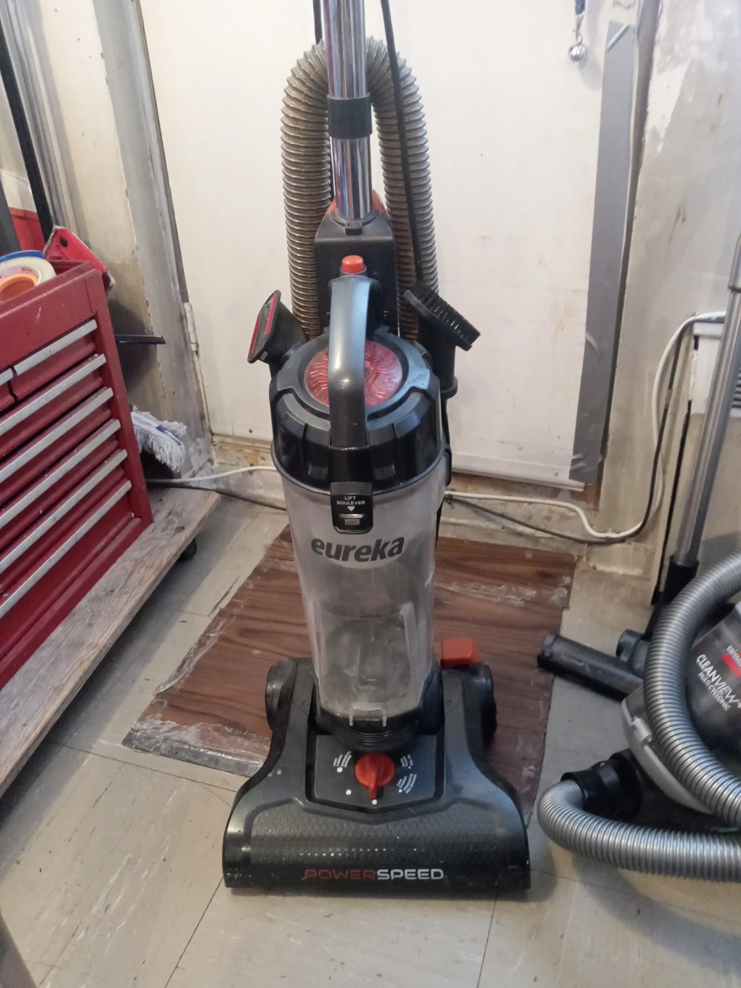 Vacuum cleaners - photo 2