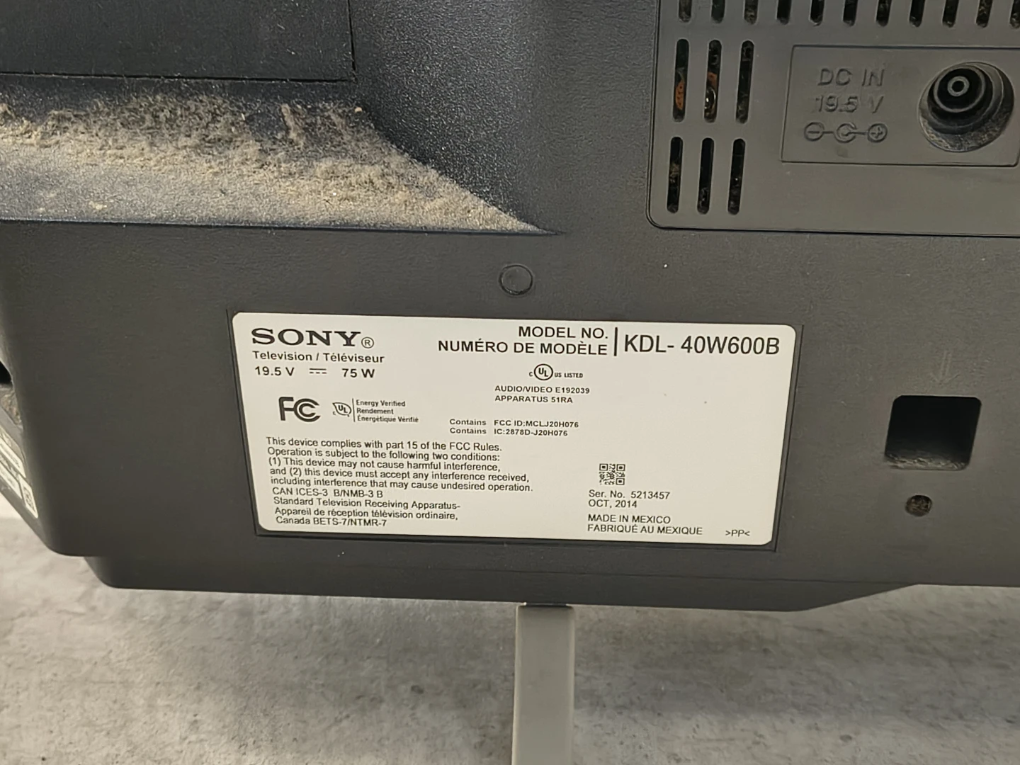40-inch Sony Bravia LED Smart TV - photo 4