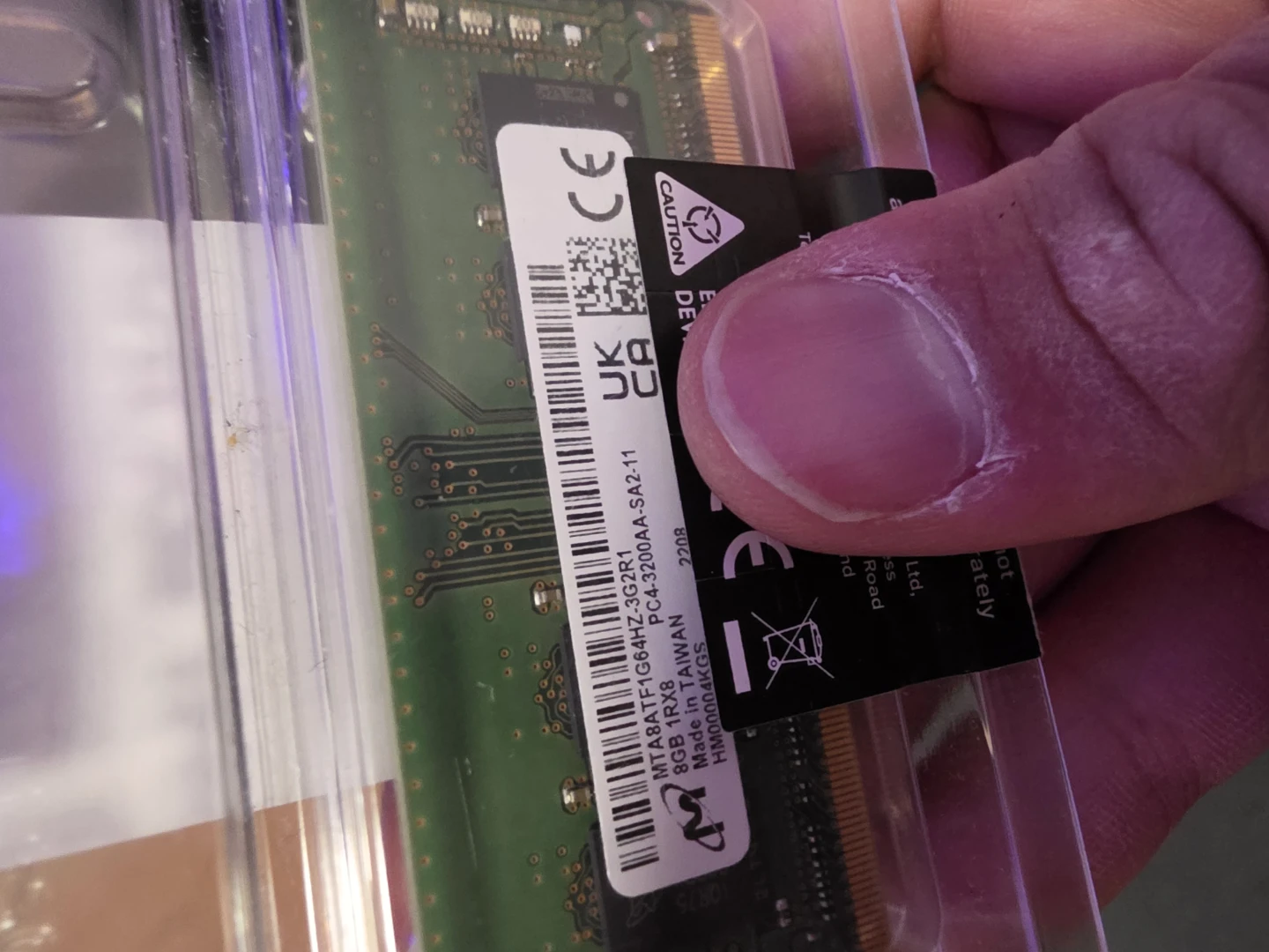 Micron MTA8ATF1G64HZ-3G2R1 8GB 3200mhz DDR4 RAM Module