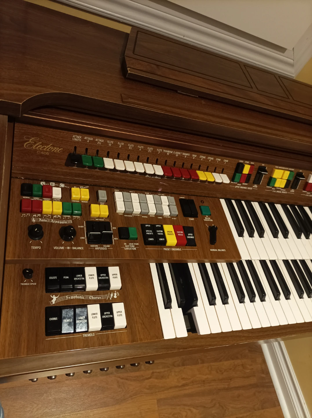 Electone Organ - photo 2