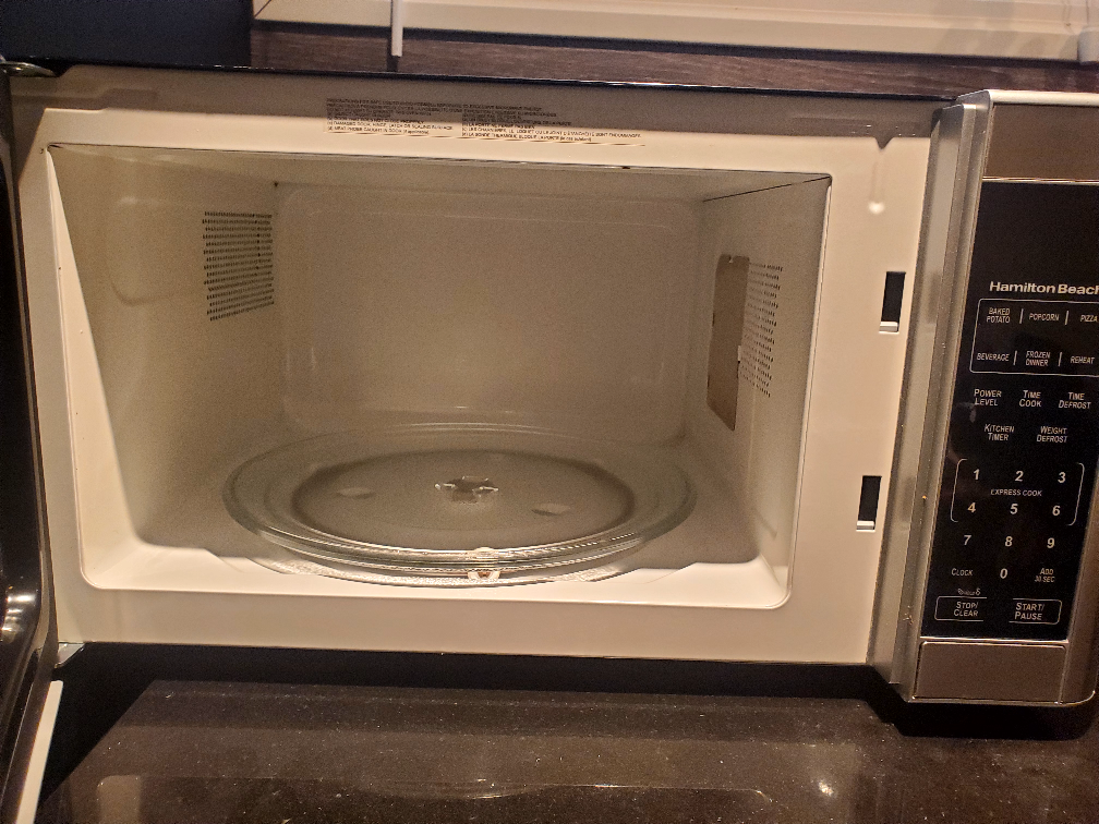 Hamilton Beach Microwave - photo 2