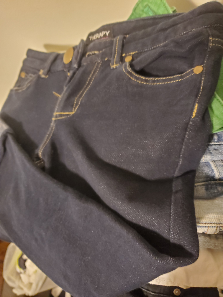 Women's capris size 1-3 in good shape! - photo 2