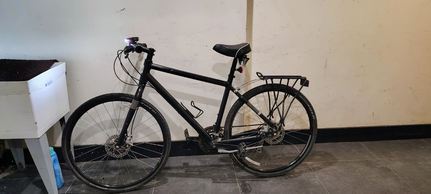 Black Hybrid Bike with Rack and Lights - photo 2