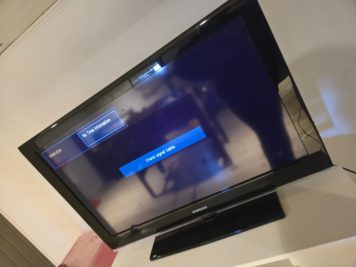 Samsung 40" Flat Screen TV - photo 2