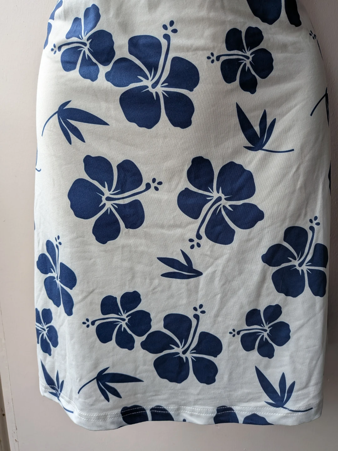 White & Blue Hibiscus Print Sundress - photo 5