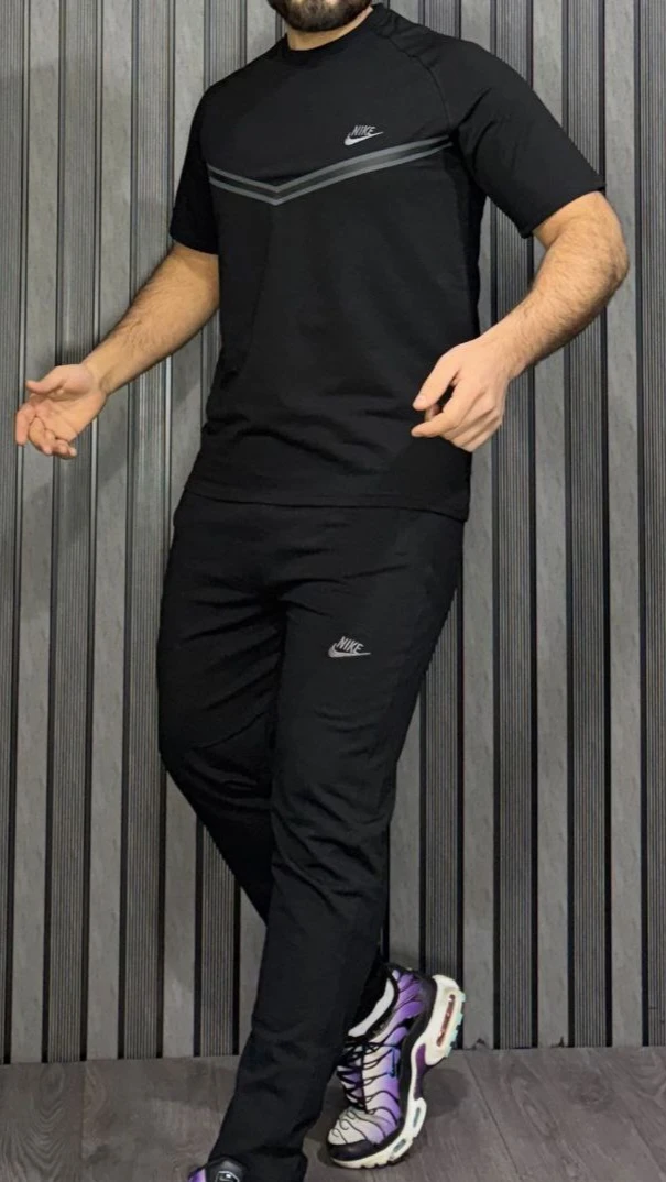 Nike Black T-Shirt and Pants Set size s,m,l,xl