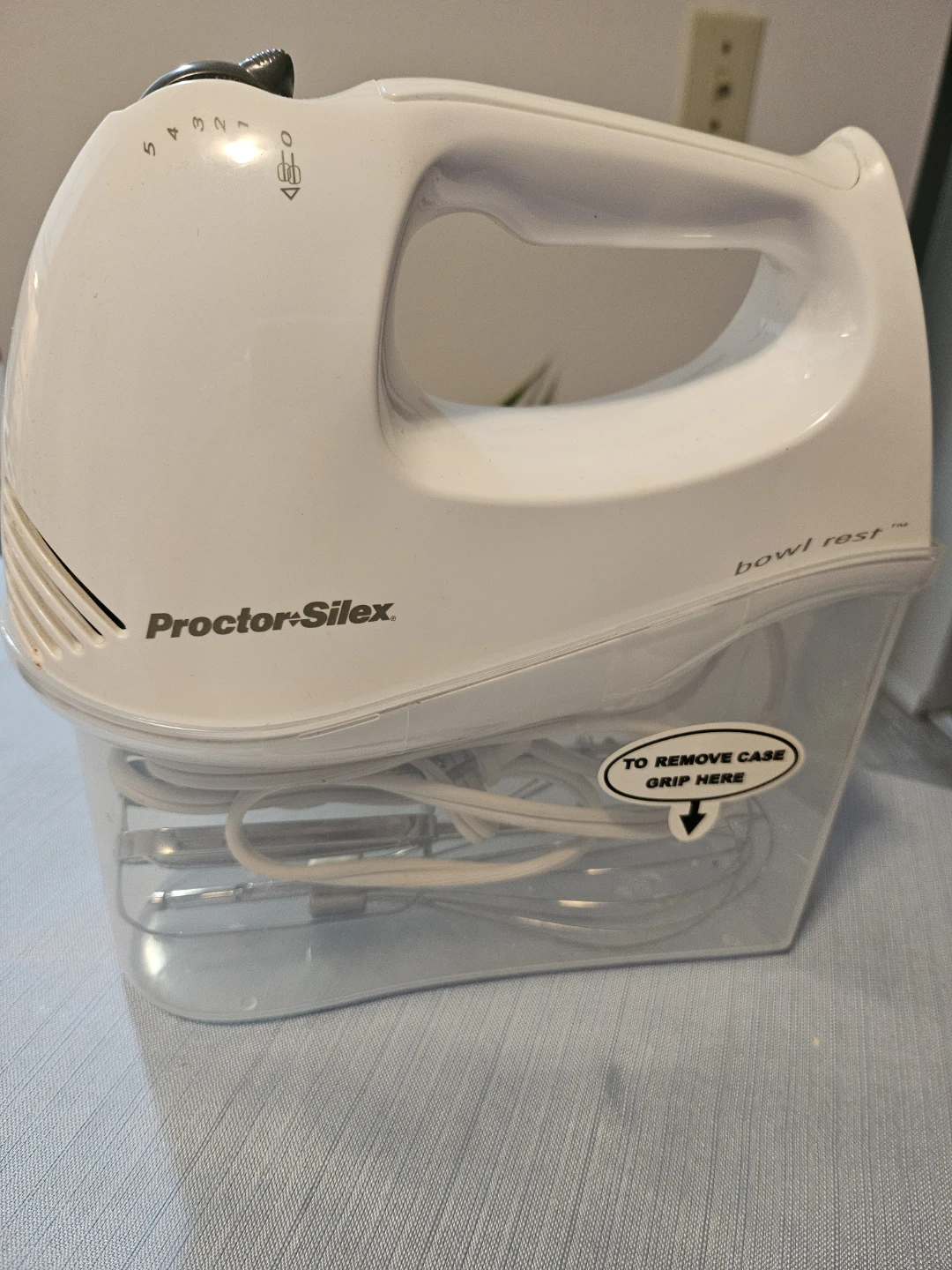 Proctor Silex White Hand Mixer with Storage Case