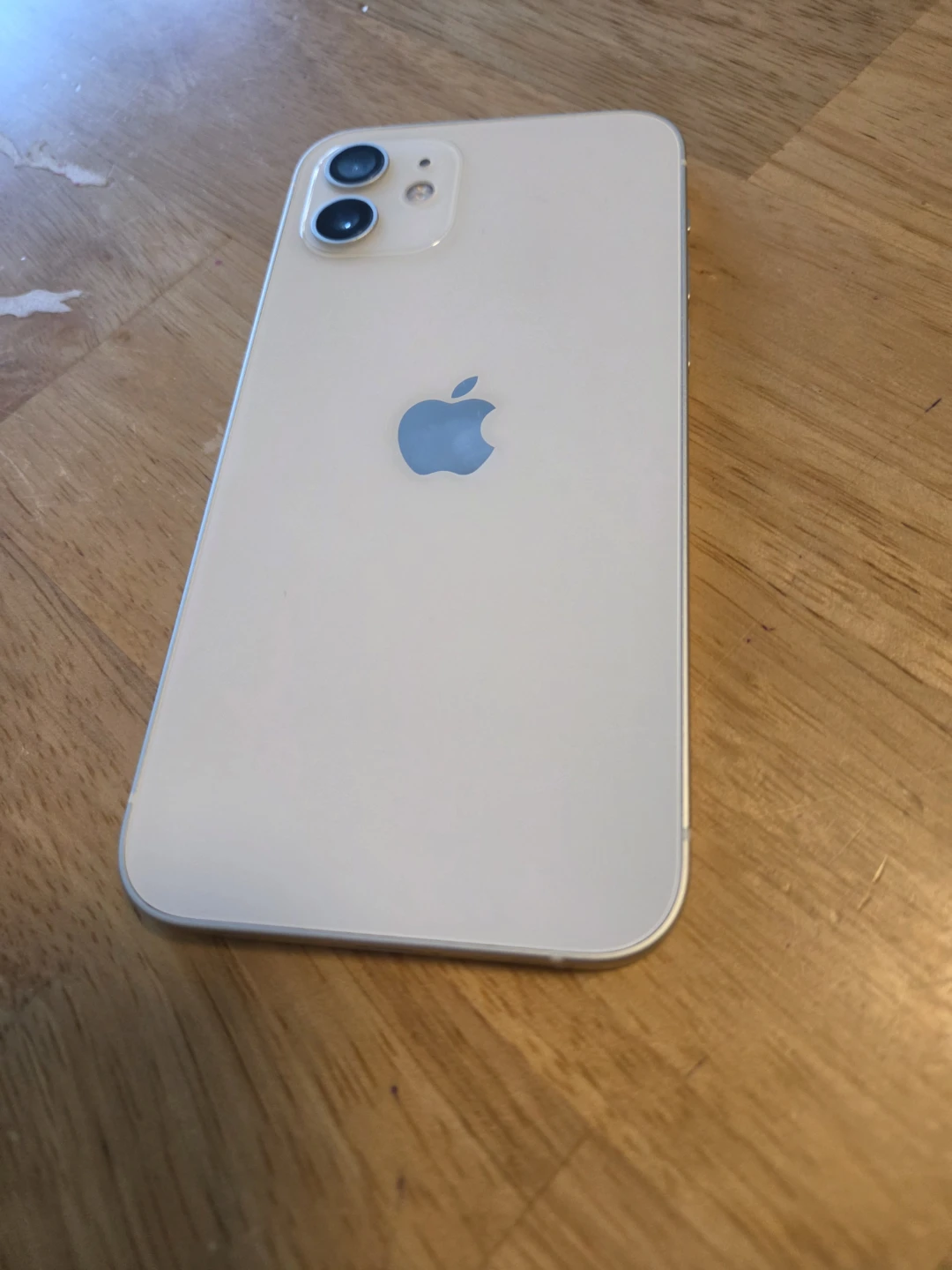 Apple iPhone 12 white 64gb