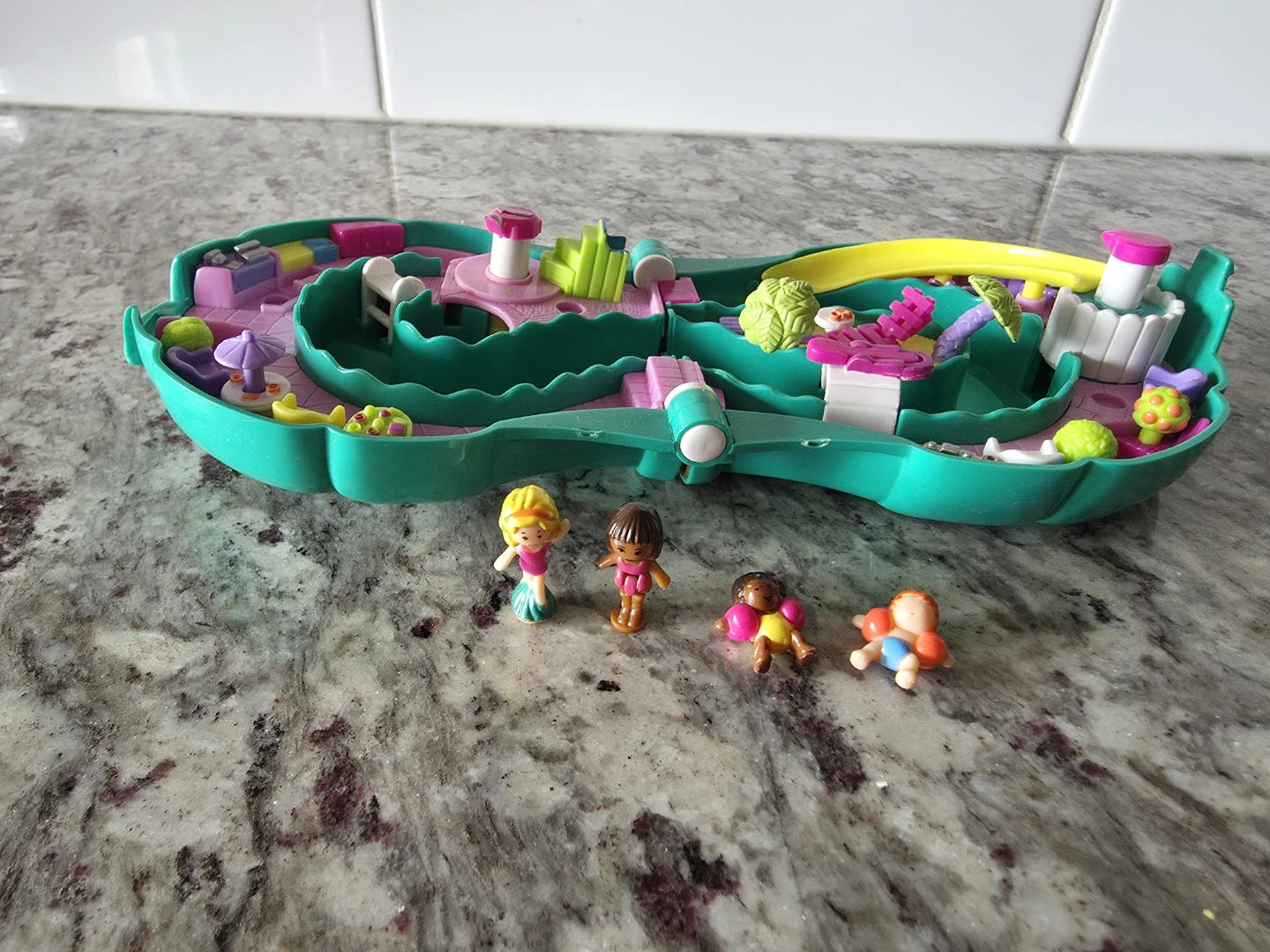 1995 Polly Pocket -  Splash n' Slide Water Park