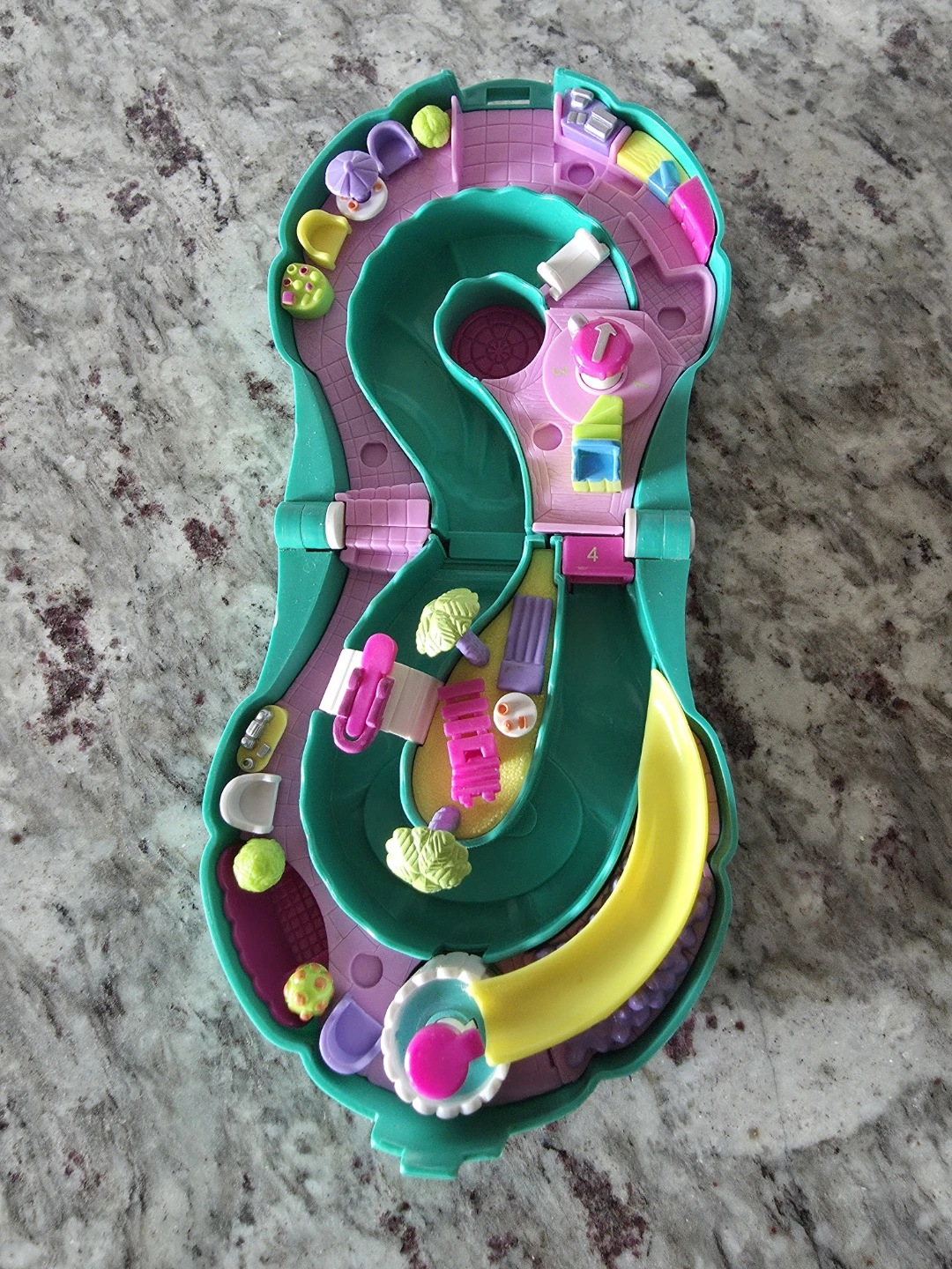 1995 Polly Pocket -  Splash n' Slide Water Park - photo 3