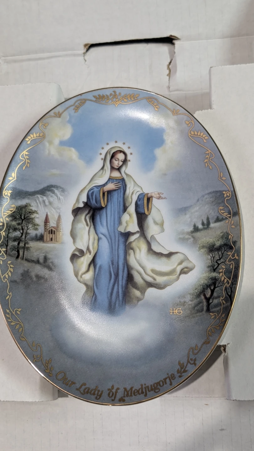 The Bradford Exchange Our Lady of Medjugorje Collector Plate