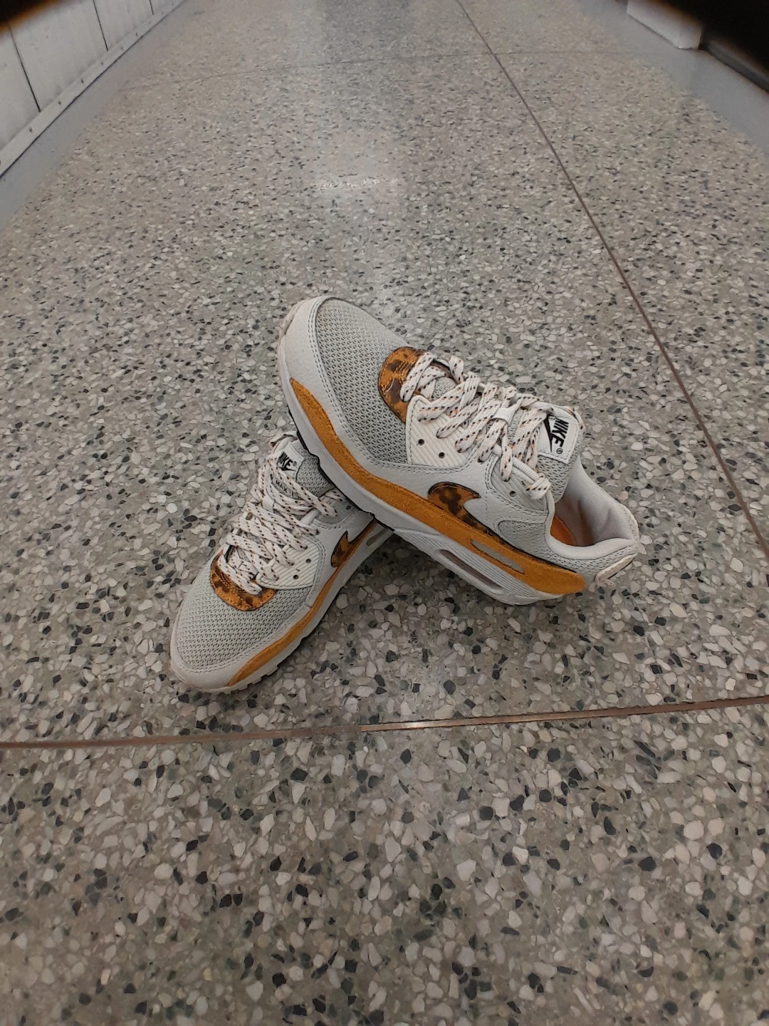 Nike Air Max 90 Sneakers Size 8 - photo 5