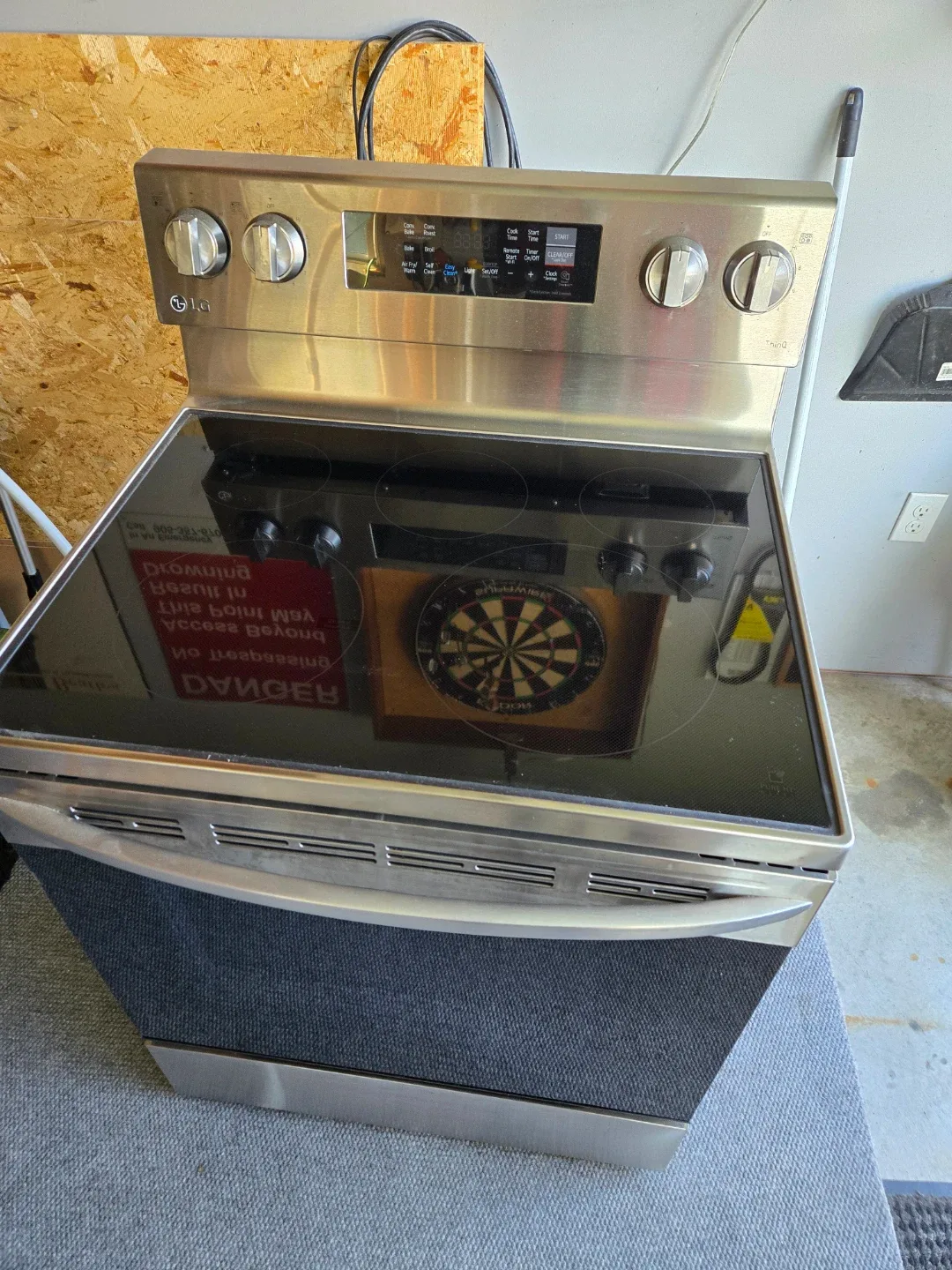 LG Electric Range