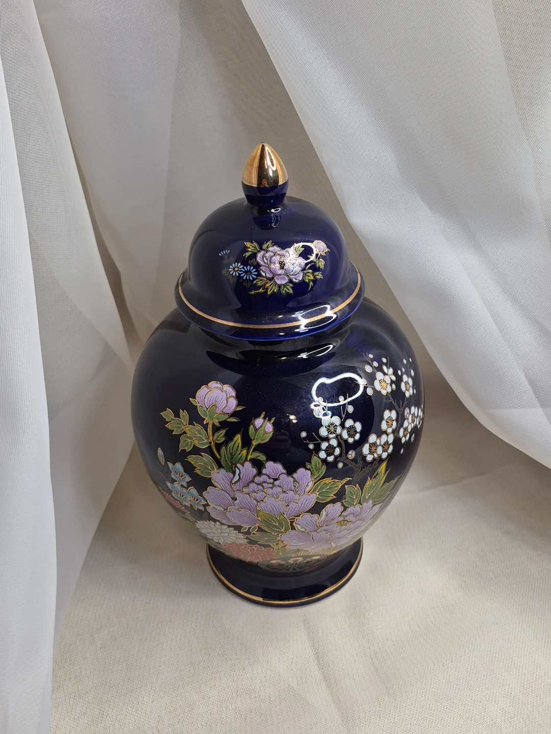 Vintage Japanese Kutani Enameled Floral Cobalt Blue Ginger Jar - photo 3
