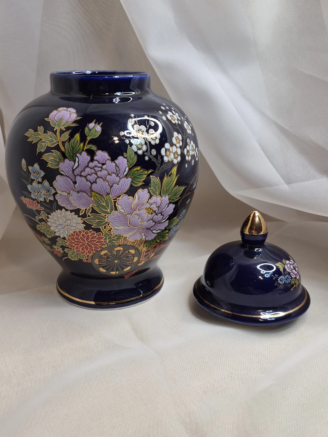 Vintage Japanese Kutani Enameled Floral Cobalt Blue Ginger Jar - photo 5