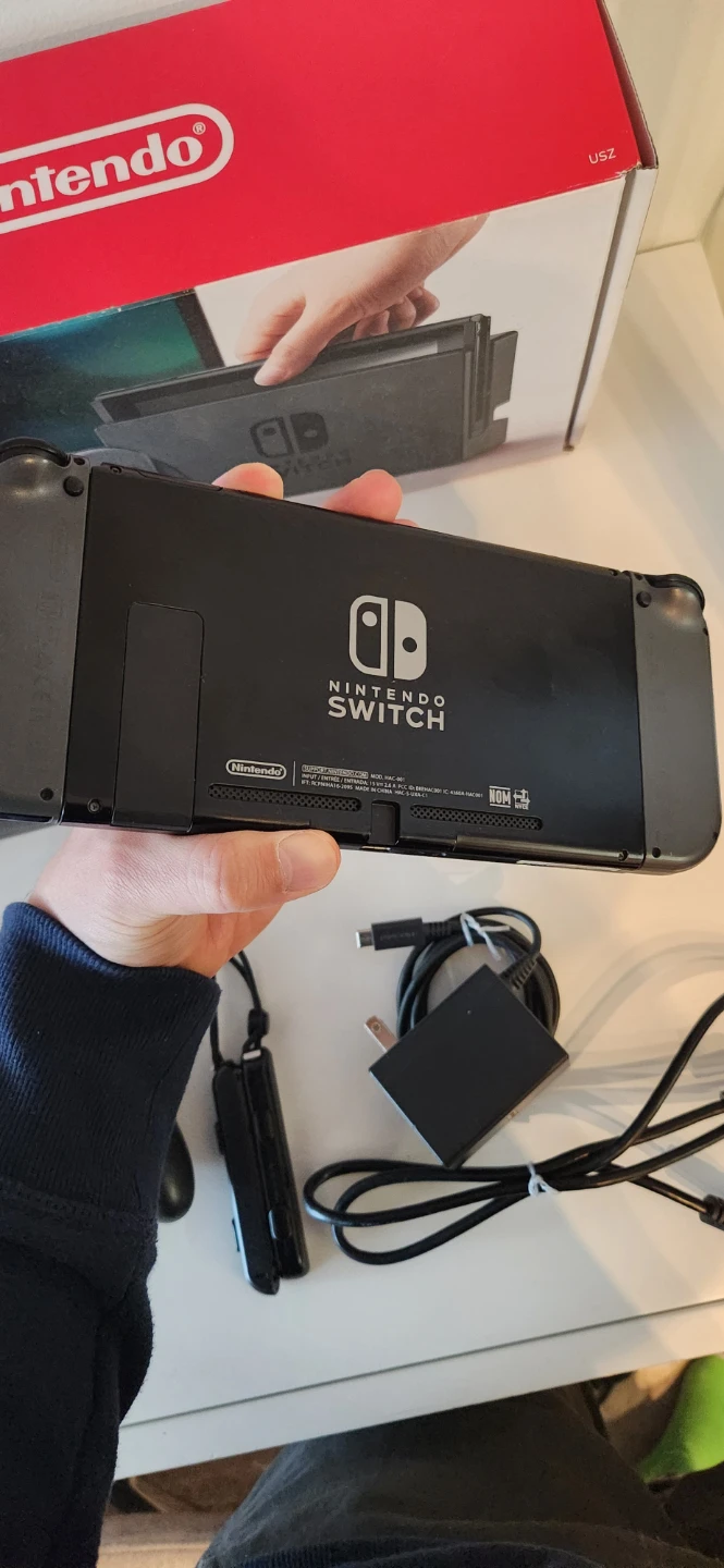 Nintendo Switch Console V1 - photo 3