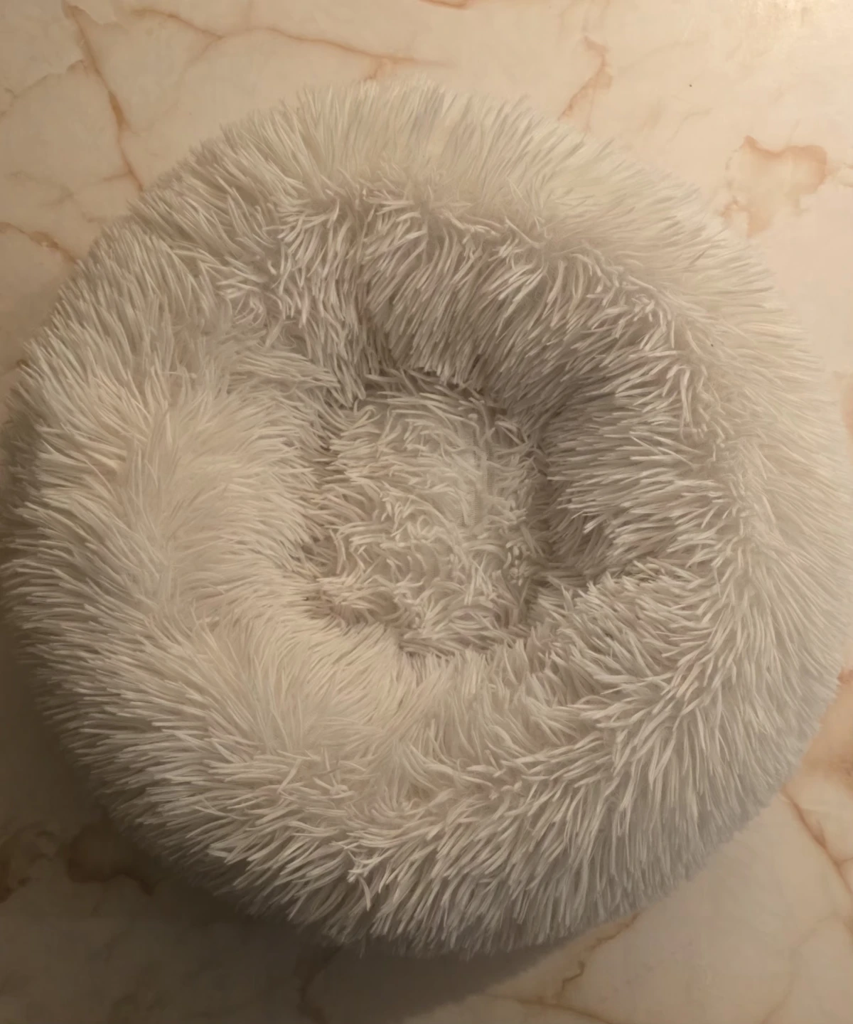White Fluffy Pet Bed - photo 2