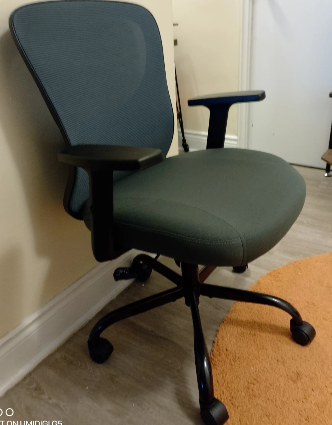 Grey Mesh Back Office Chair - photo 3