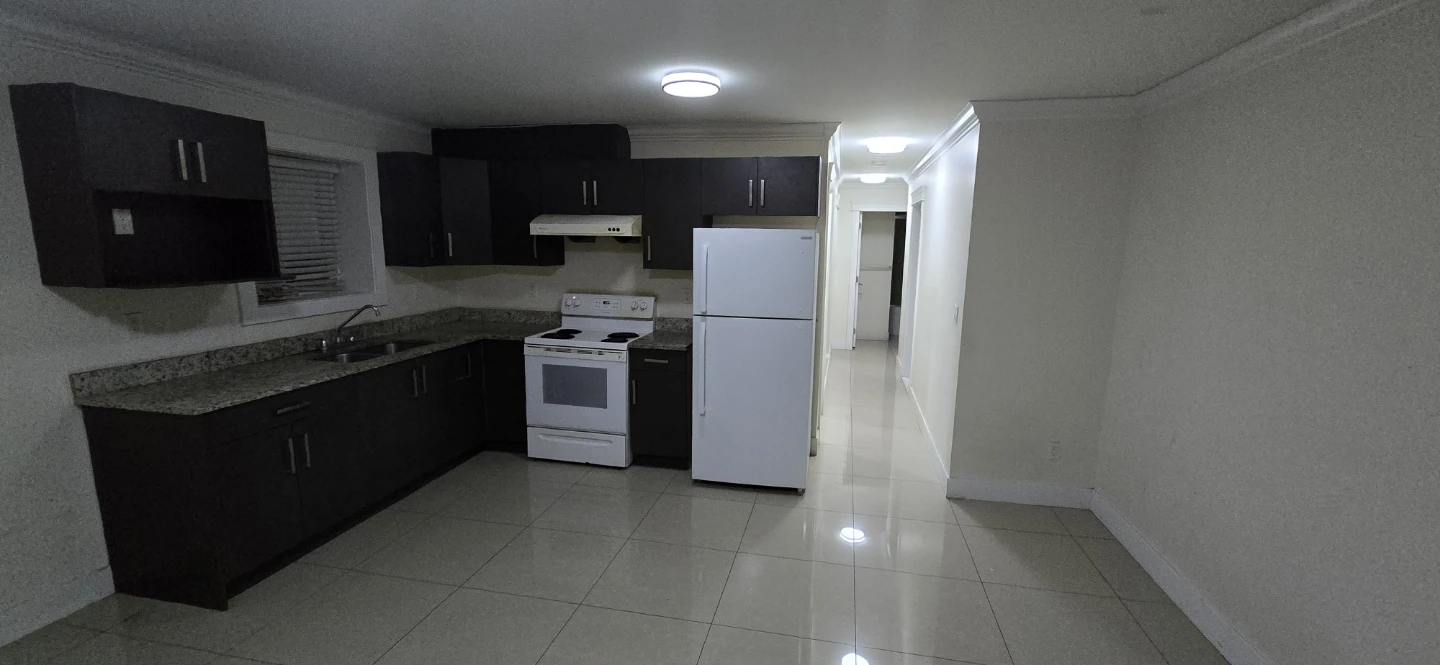 2 bed basment for rent - photo 4
