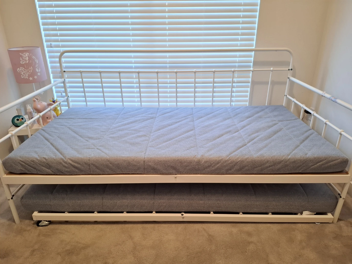 White Metal Daybed with Trundle and Grey Mattresses - photo 4