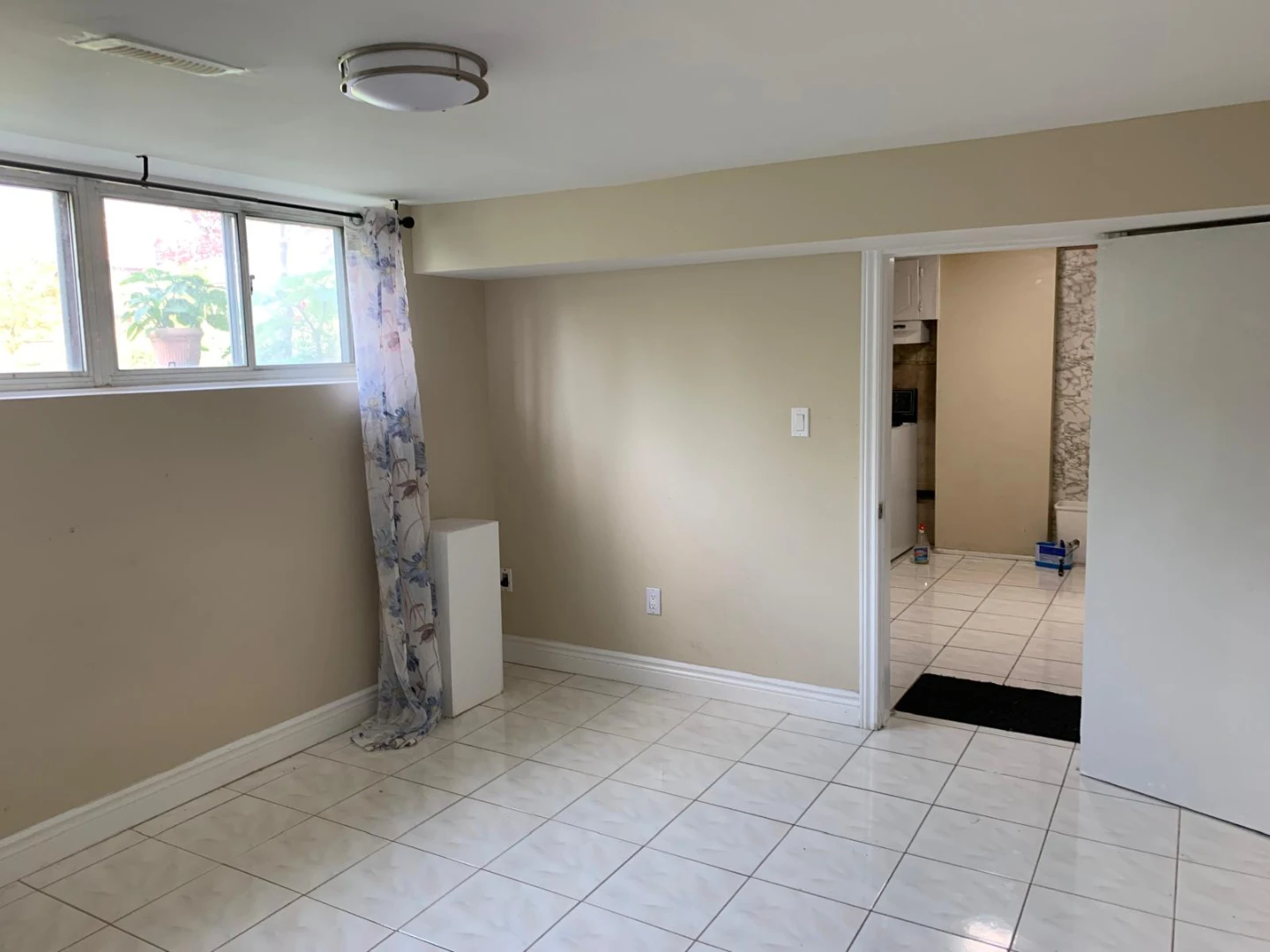 2 Bedrooms Basement for rent near Humber College - photo 4