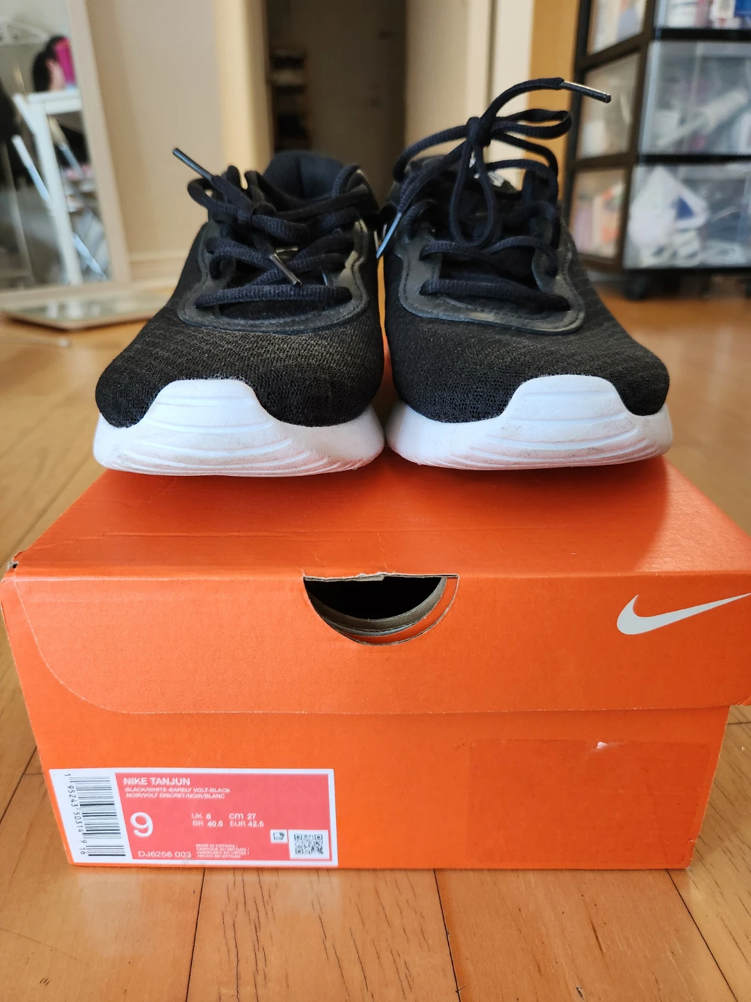 Nike Tanjun Men's Running Shoes Size 9 - photo 2