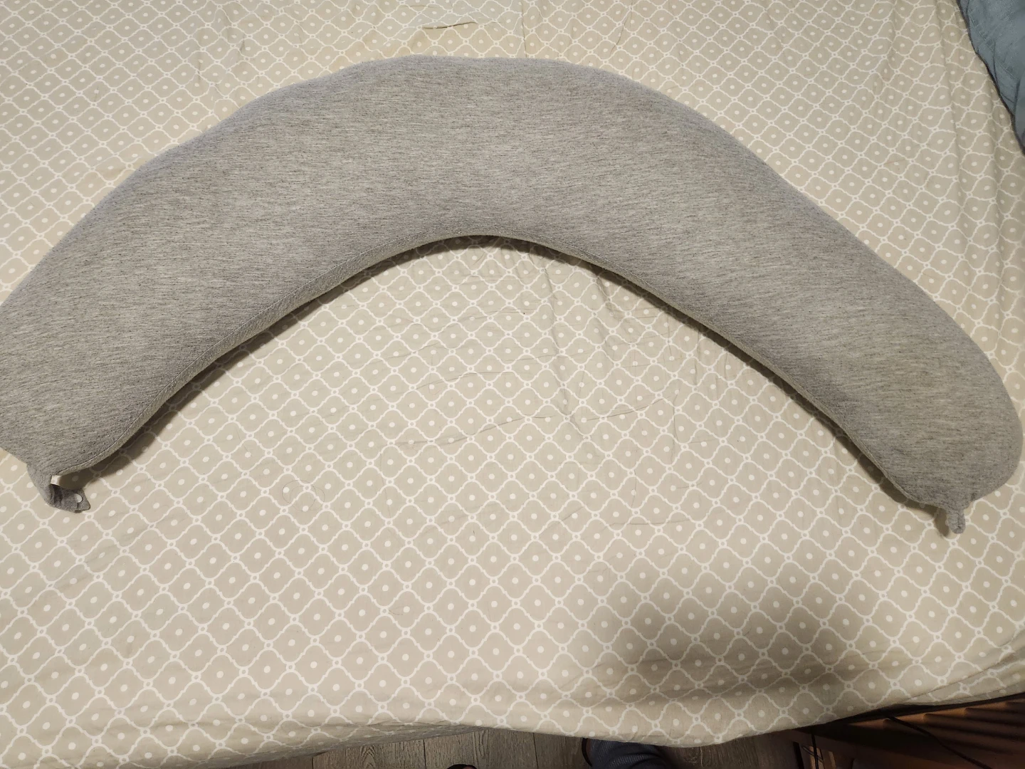 Grey C-Shaped Nursing Pillow - photo 3