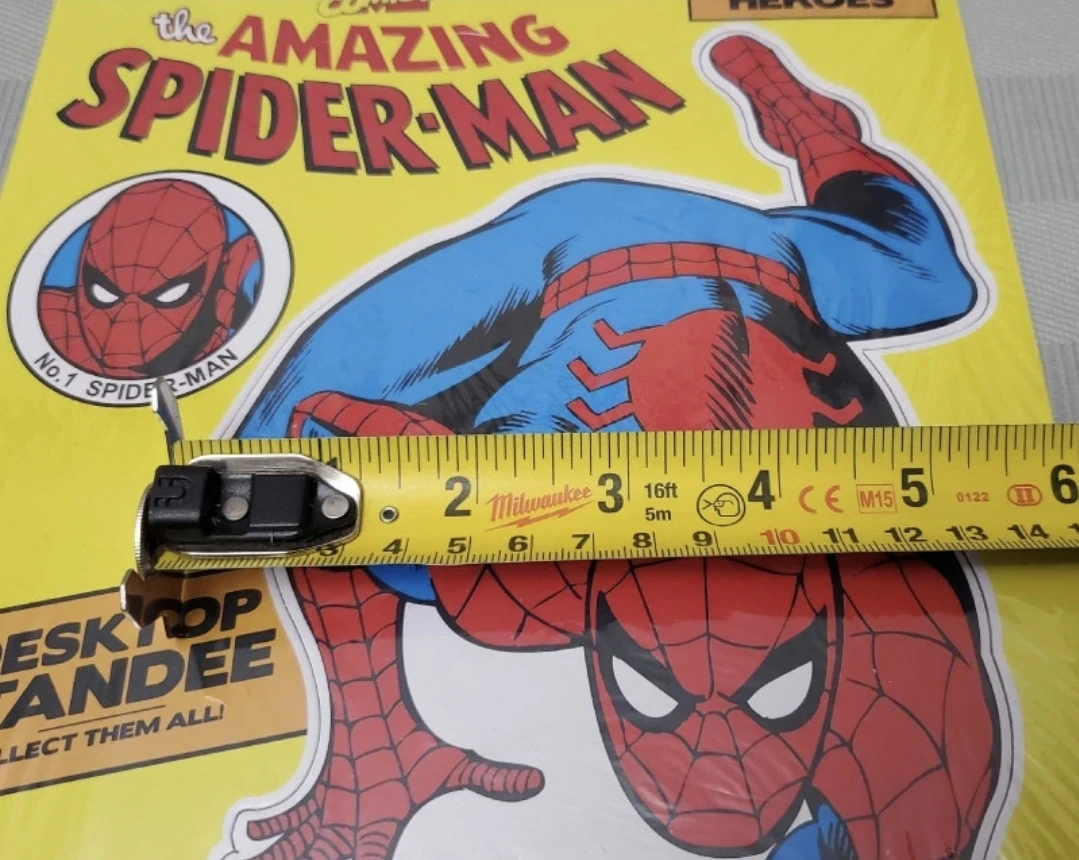 new marvel comics spiderman desktop standee - photo 3
