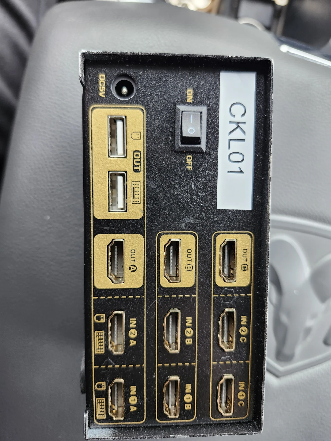 CKLau 4Kx2K@60Hz Dual Port 3 Monitor KVM Switch HDMI - photo 4