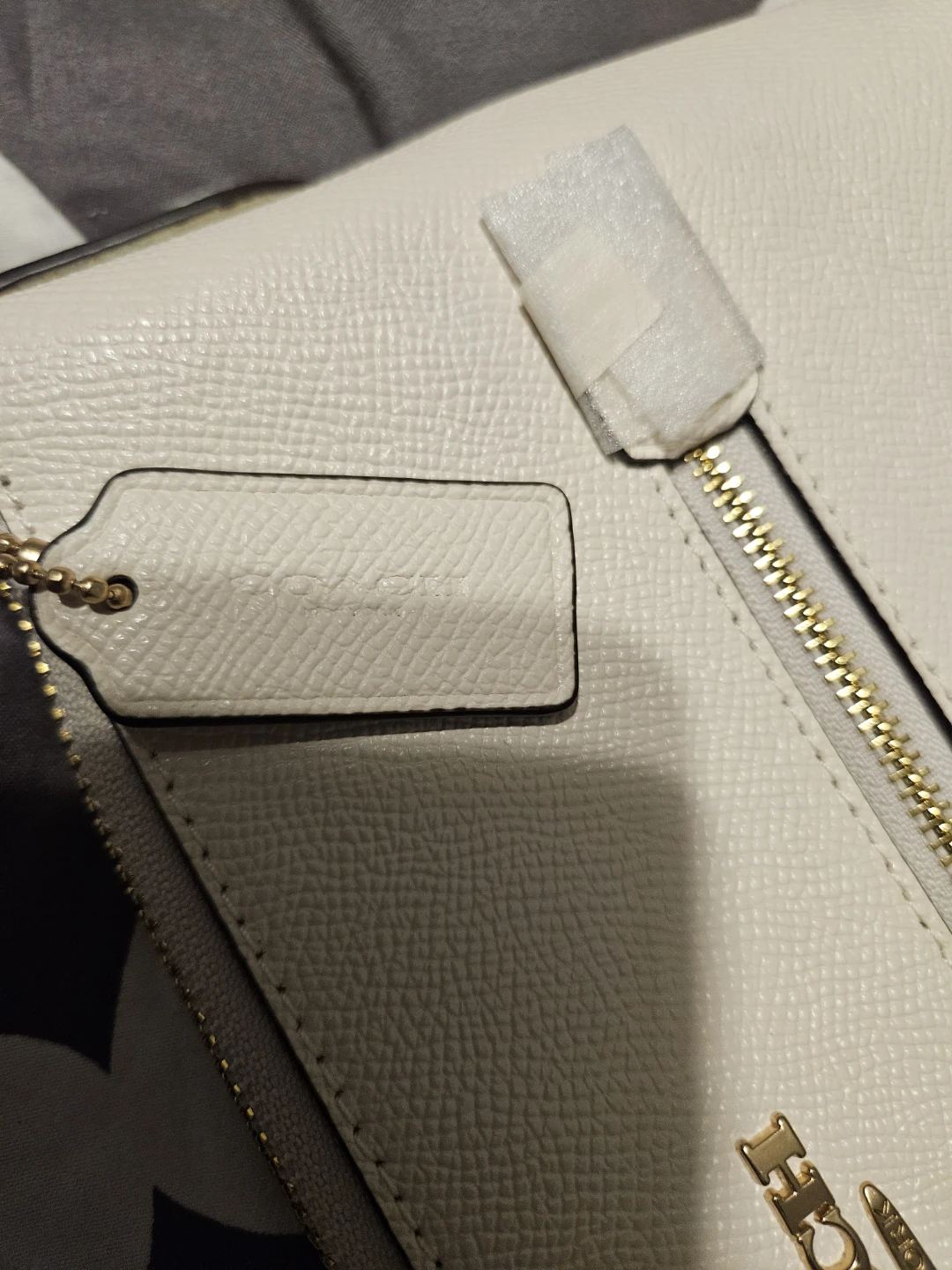 Coach Crossbody Bag - White brand New - photo 3