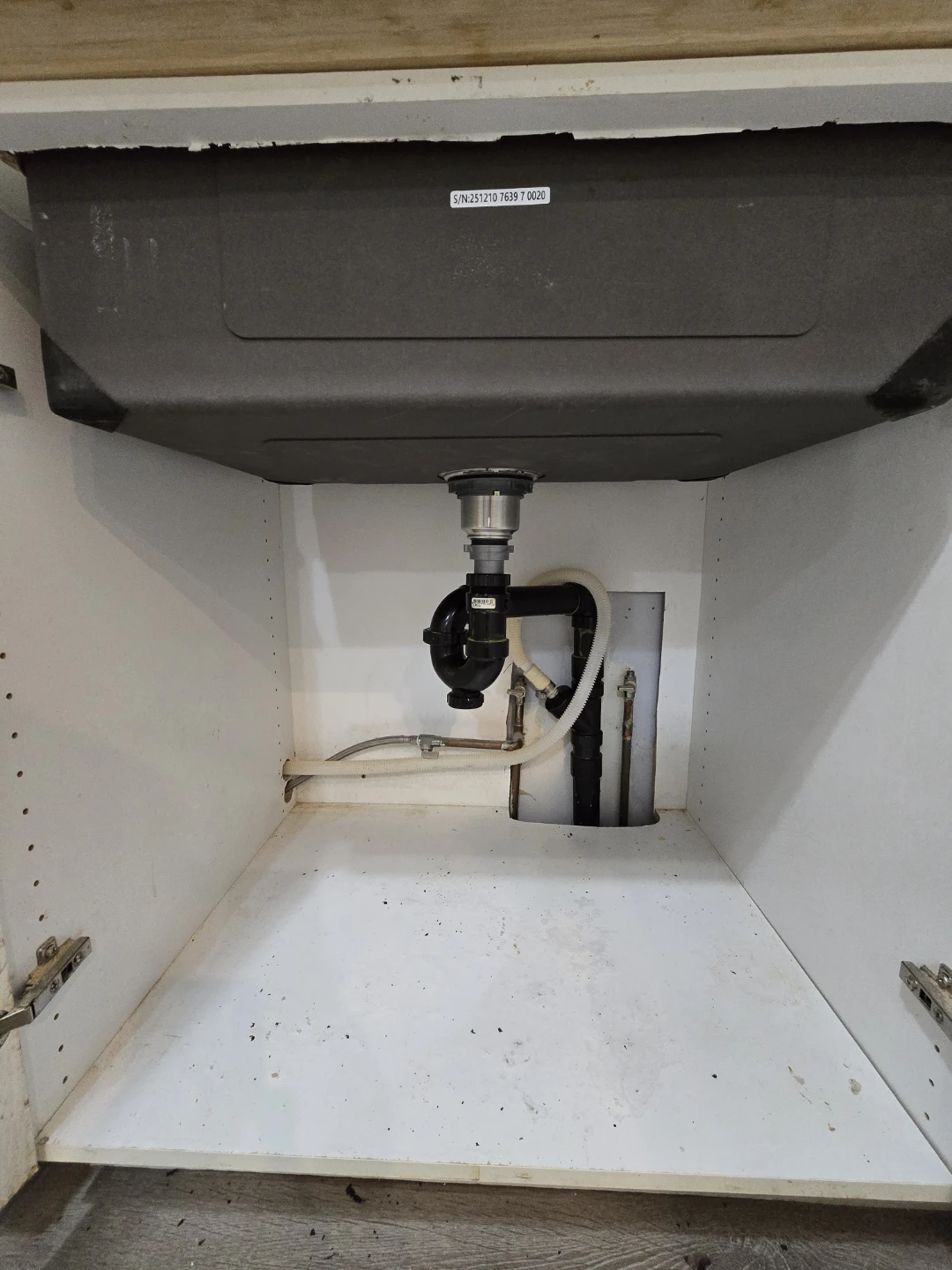 Stainless Steel Kitchen Sink with Drying Rack and Drainboard - photo 3