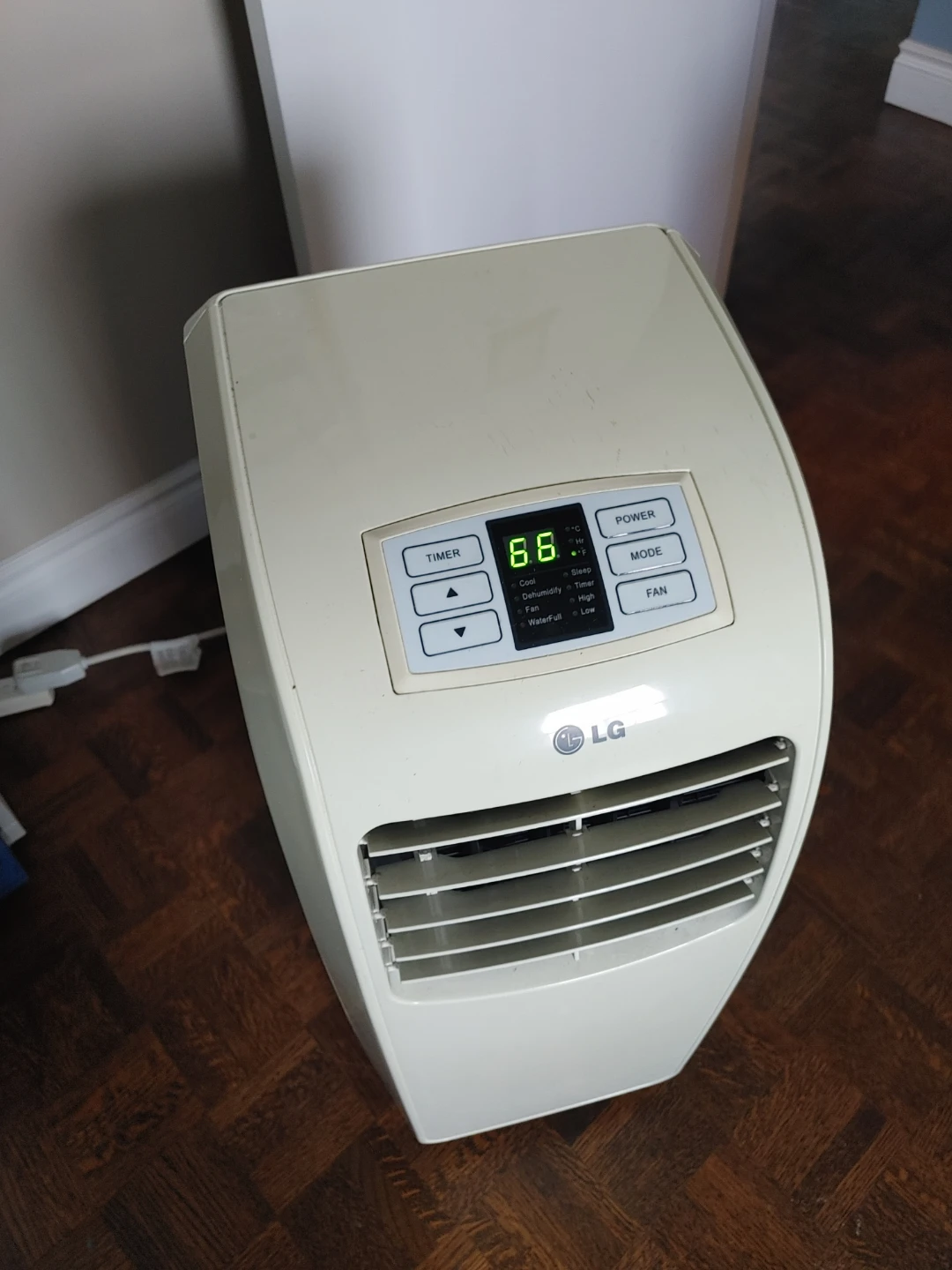 LG Portable Air Conditioner - photo 4