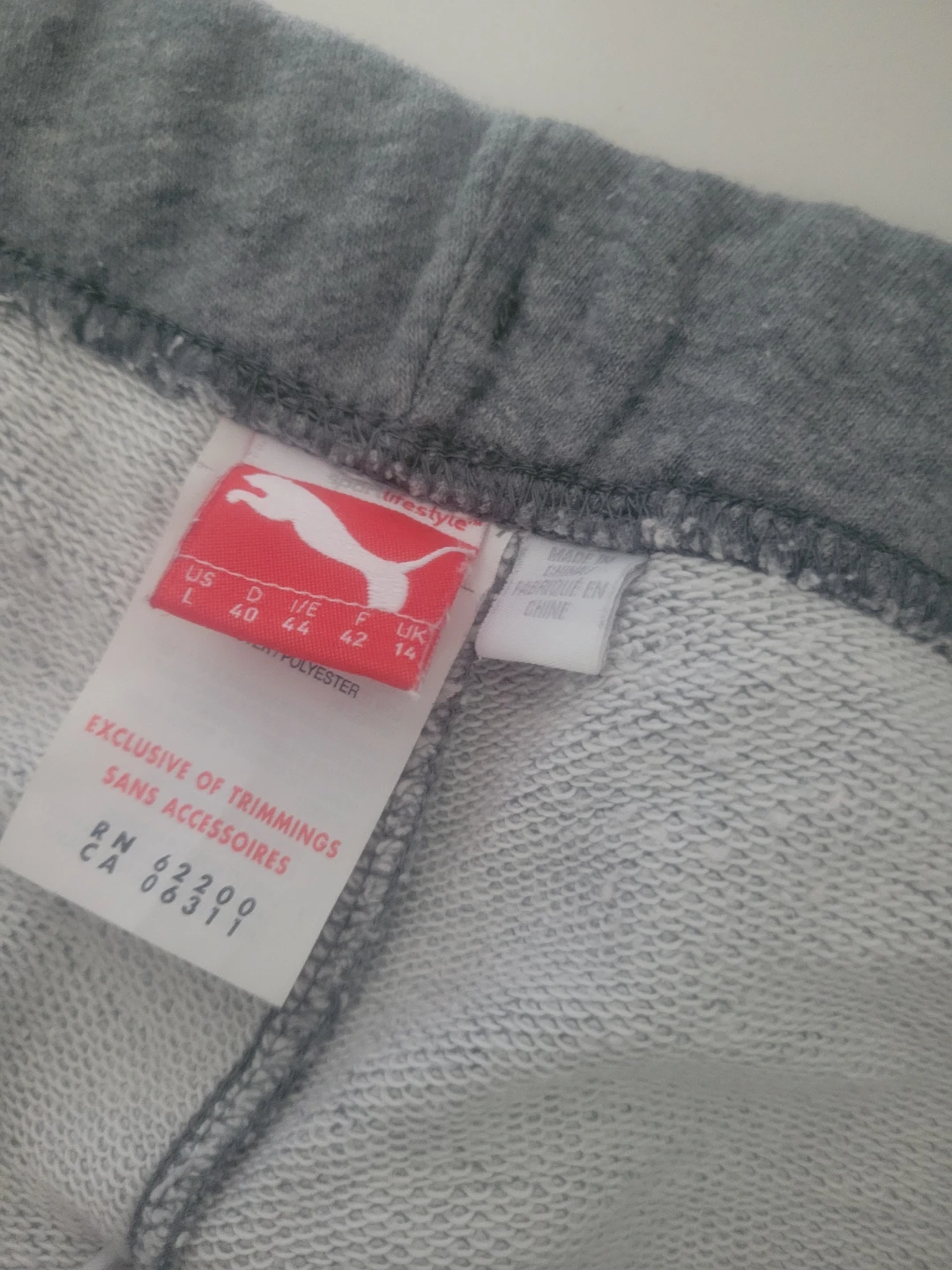 Puma Grey Capri Sweatpants Women's Size L - photo 3