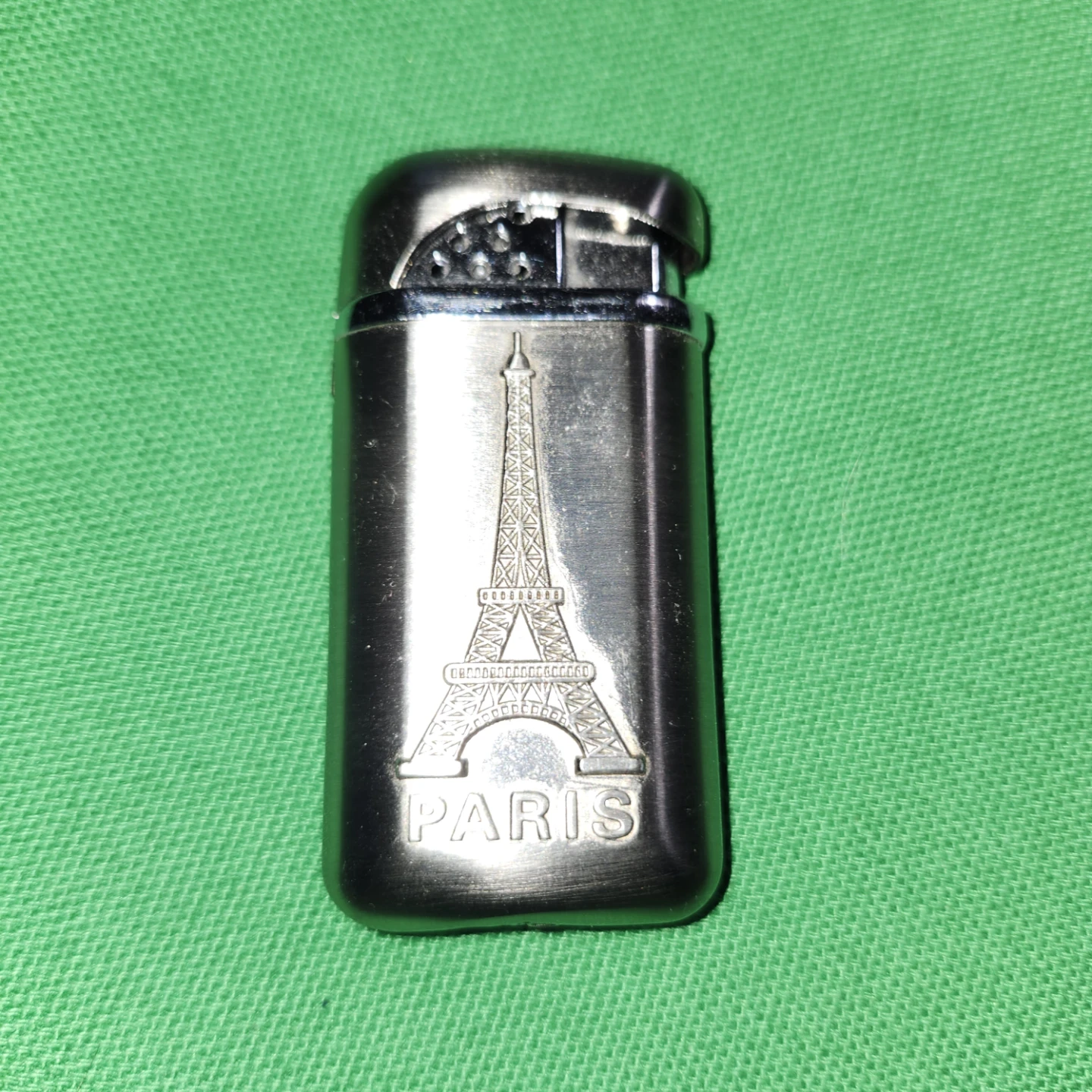 Paris Eiffel Tower Engraved Metal Lighter