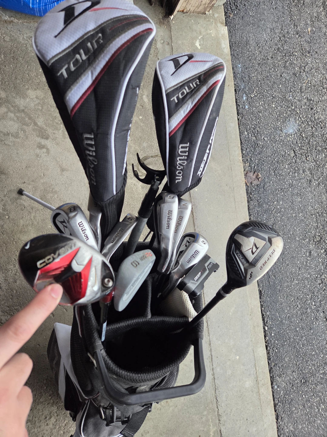 Wilson deep red and Nike VR_S Covert Fairway Hybrid - photo 4