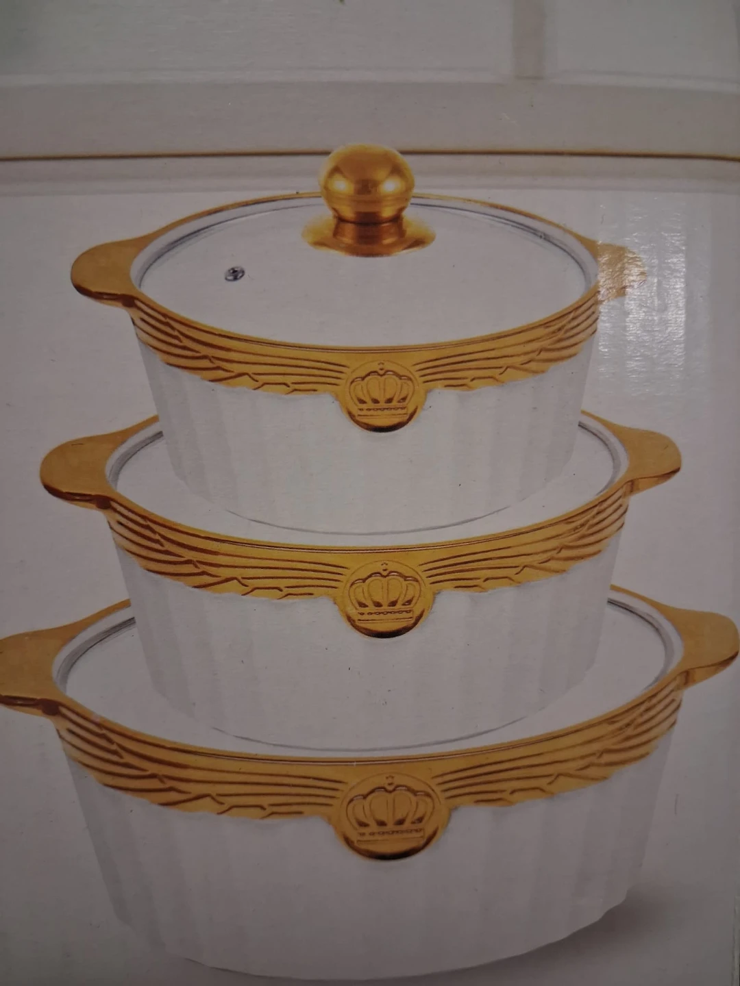 Set of 3 White Serving Casserole Dishes with Lids