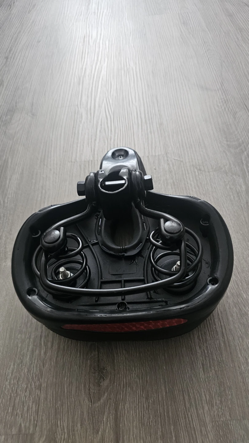 Comfort Bicycle Saddle with Springs - photo 3